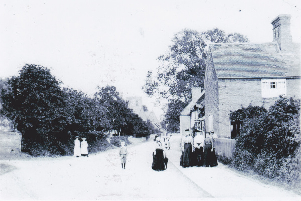 Main Street around 1911,looking towards the Church